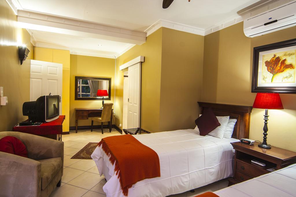 Burnham House B&B เดอร์บัน ภายนอก รูปภาพ